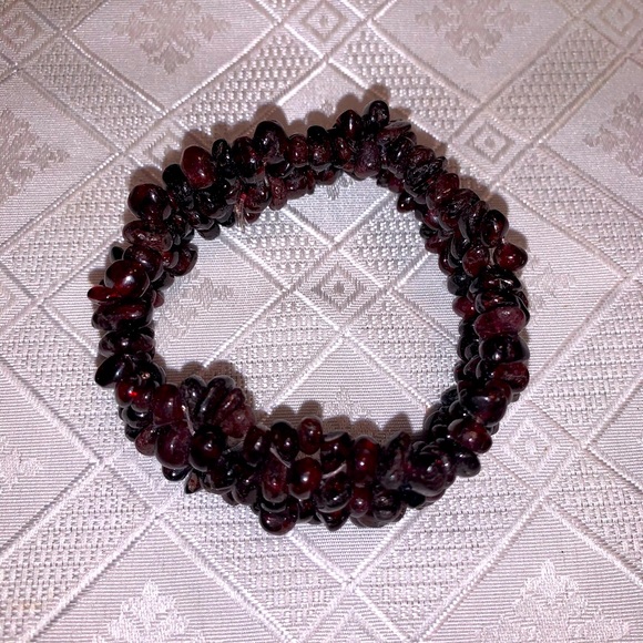 Garnet Chips Bracelet Set - Picture 2 of 5
